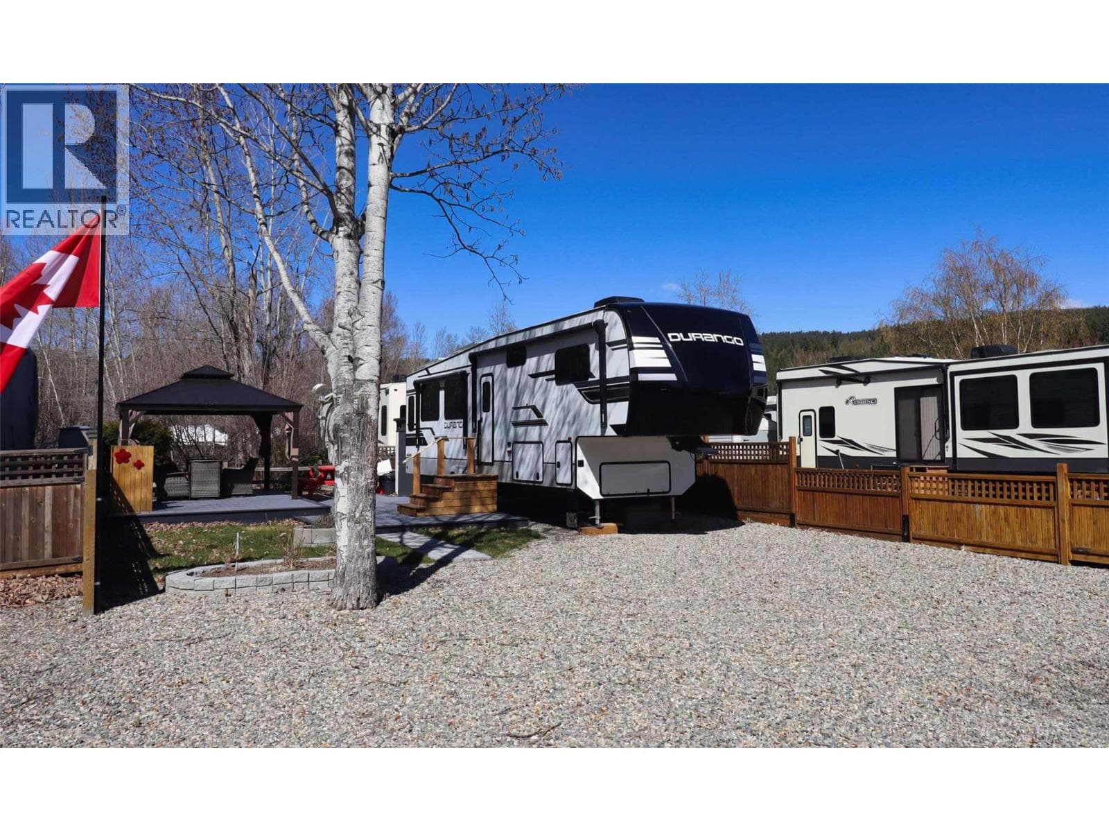 10 RAINBOW LANE in