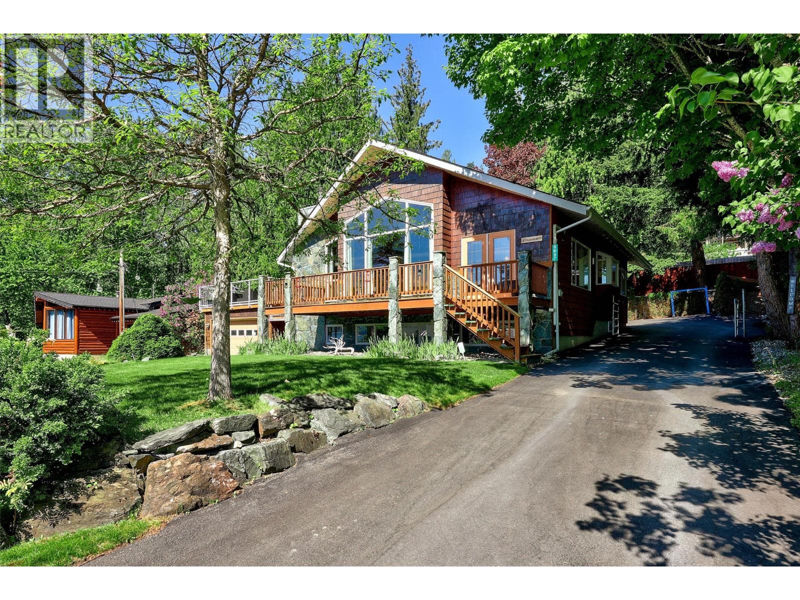 8697 St. Ives Road in