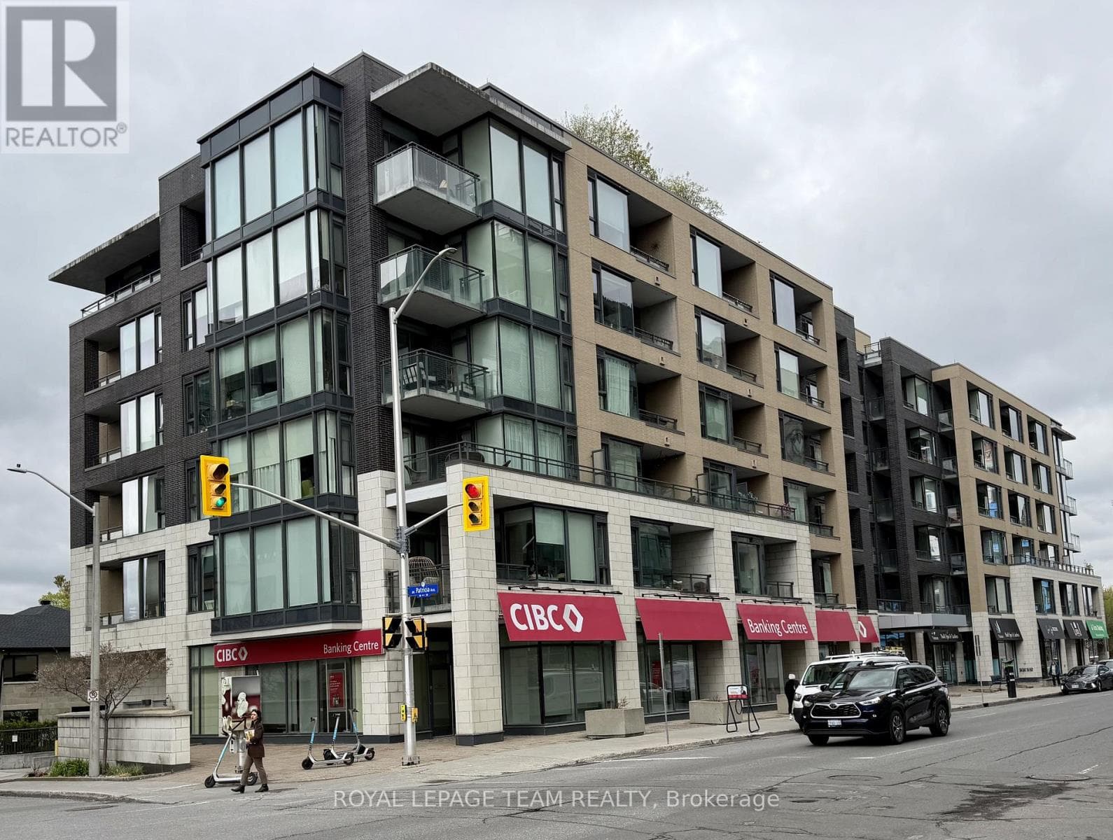 219 - 101 RICHMOND ROAD W in WESTBORO