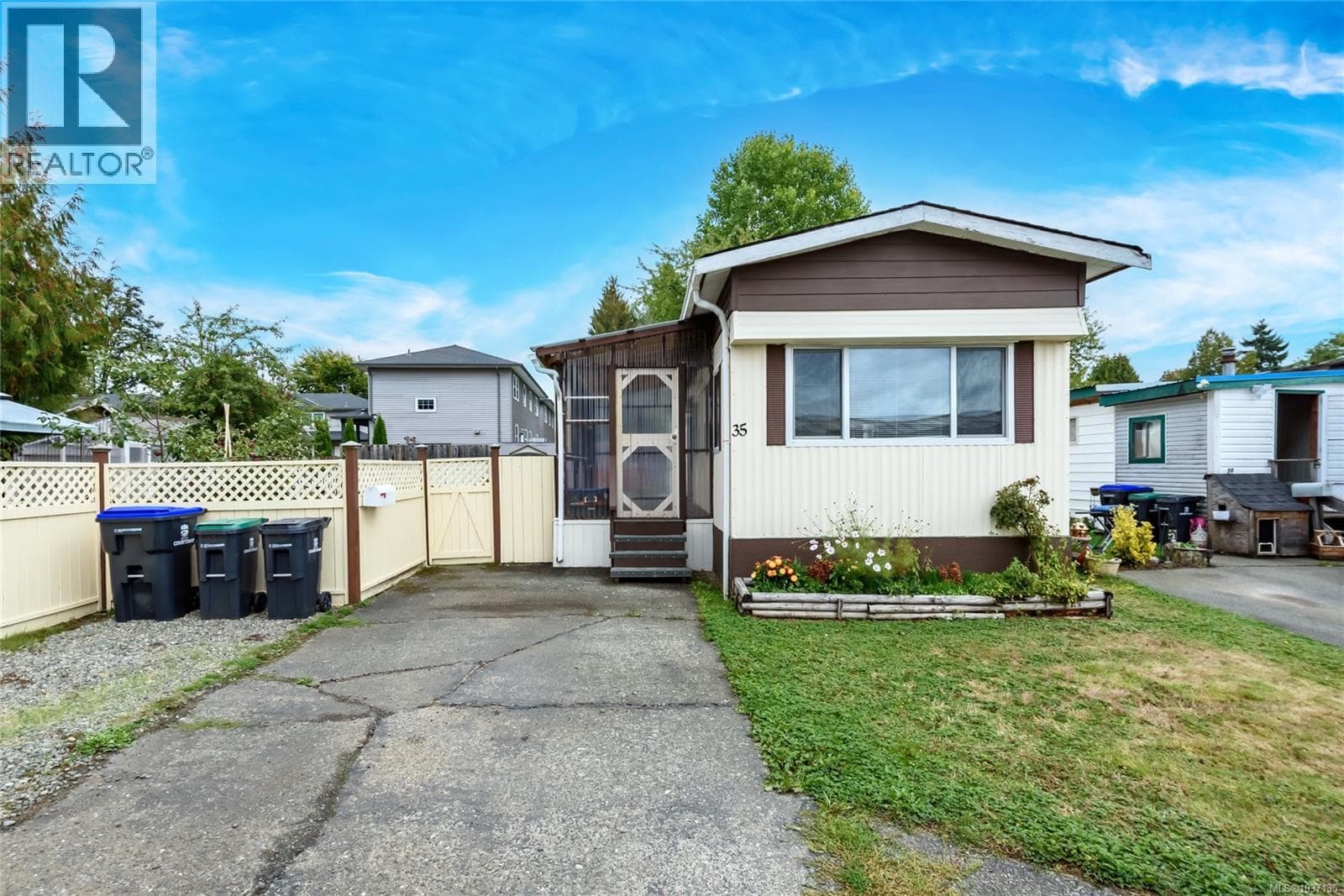 35 1180 EDGETT ROAD in
