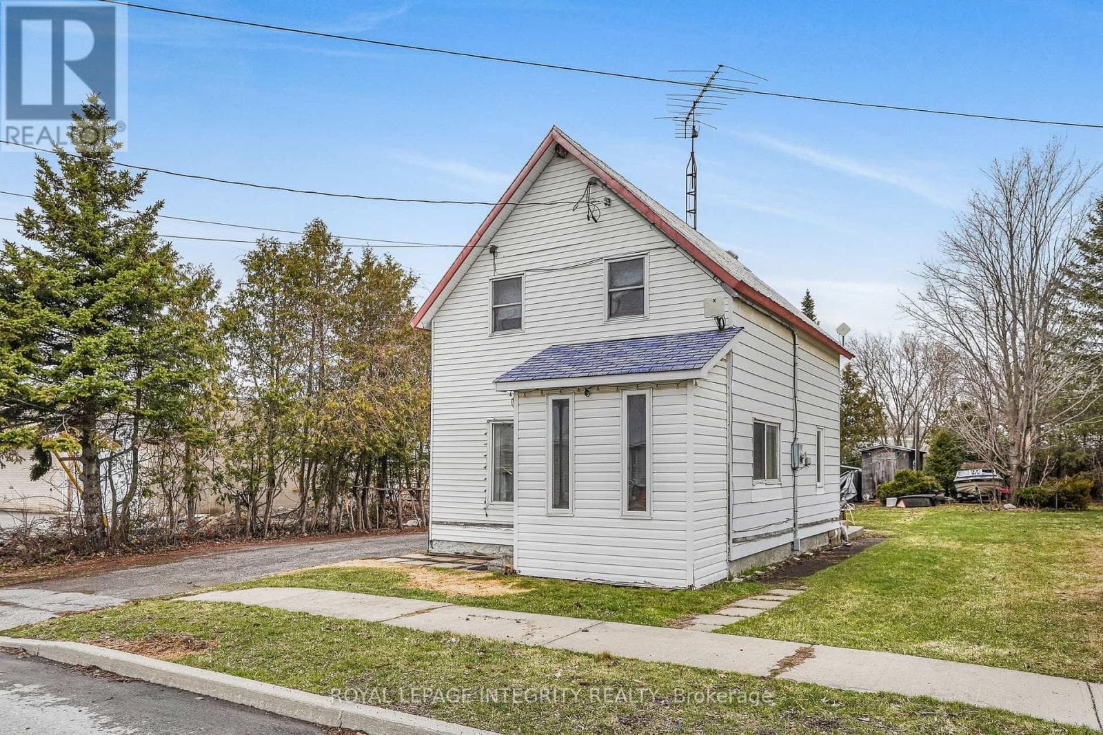 259 BISHOP STREET N in