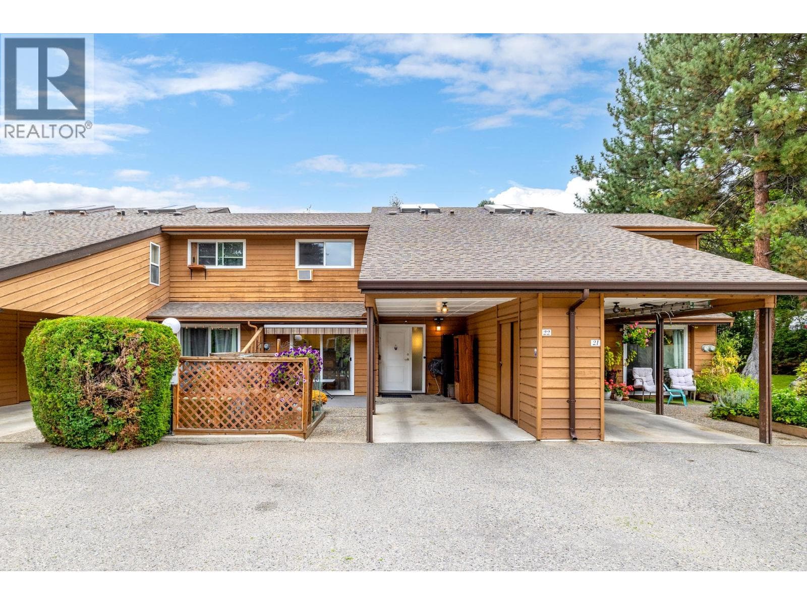 22 750 BADKE ROAD in Rutland