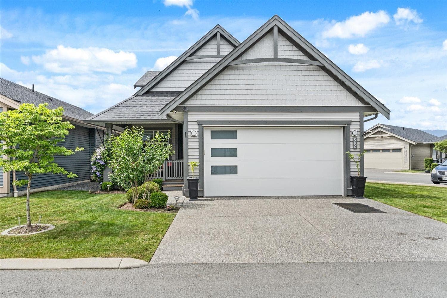 22 6211 CHILLIWACK RIVER ROAD, Sardis South in