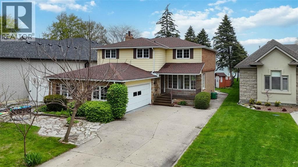 2088 LAKESHORE ROAD in