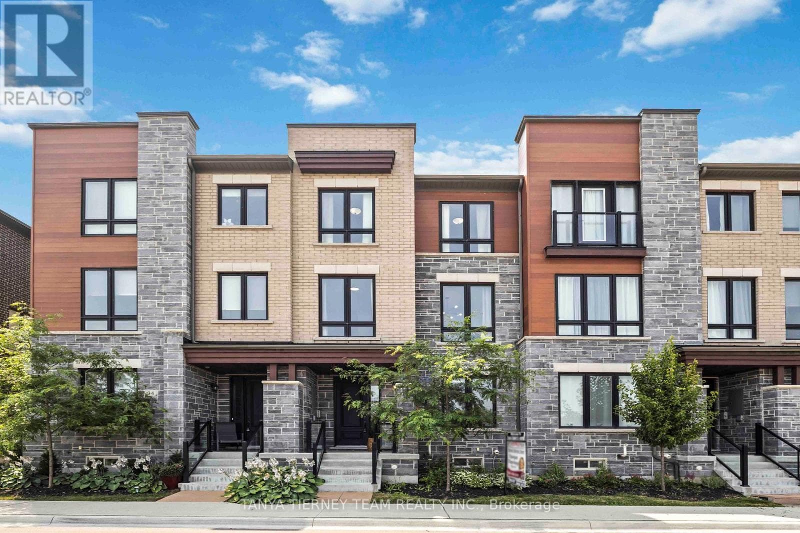 36 DOCKSIDE WAY in