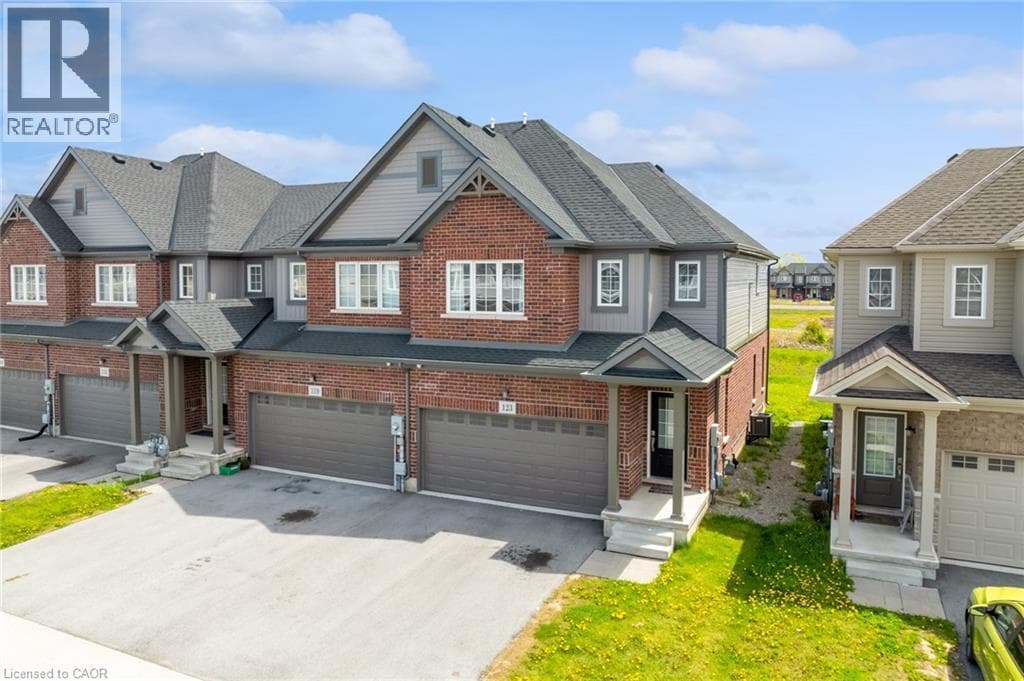 123 SYCAMORE STREET in