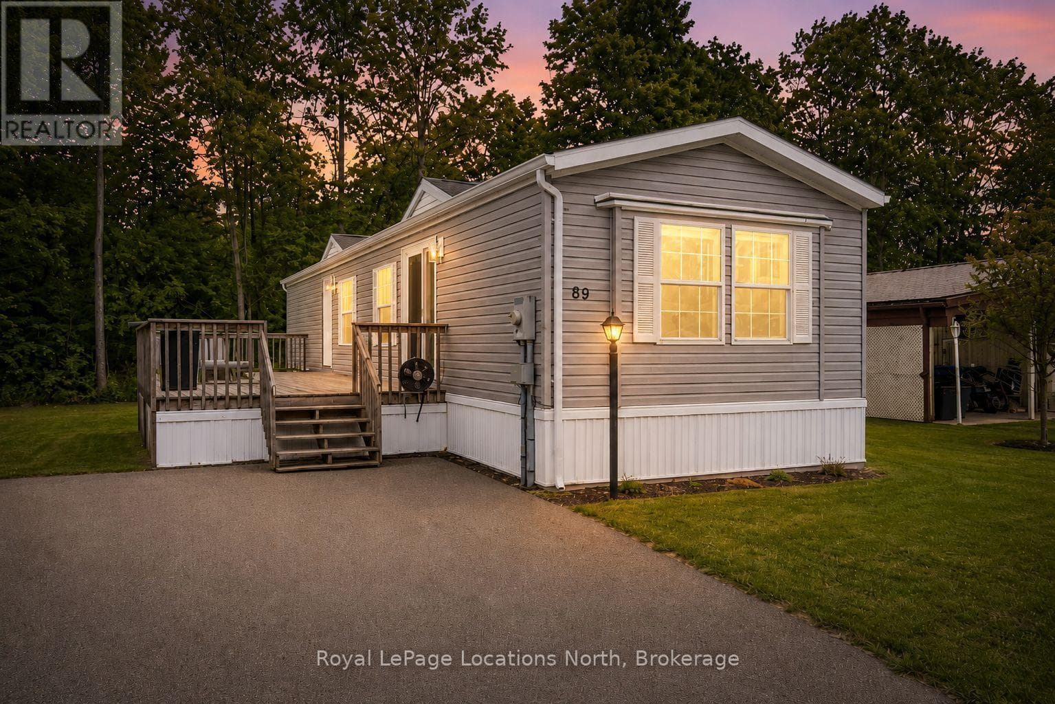 89 GEORGIAN GLEN DRIVE in