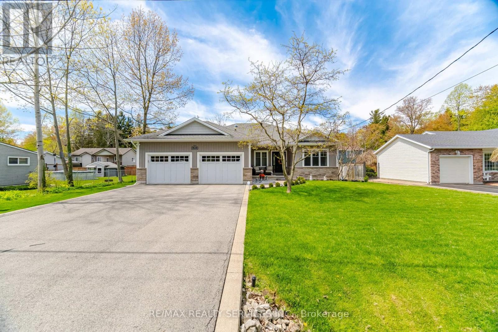 195 NORTH BURLEIGH ROAD in