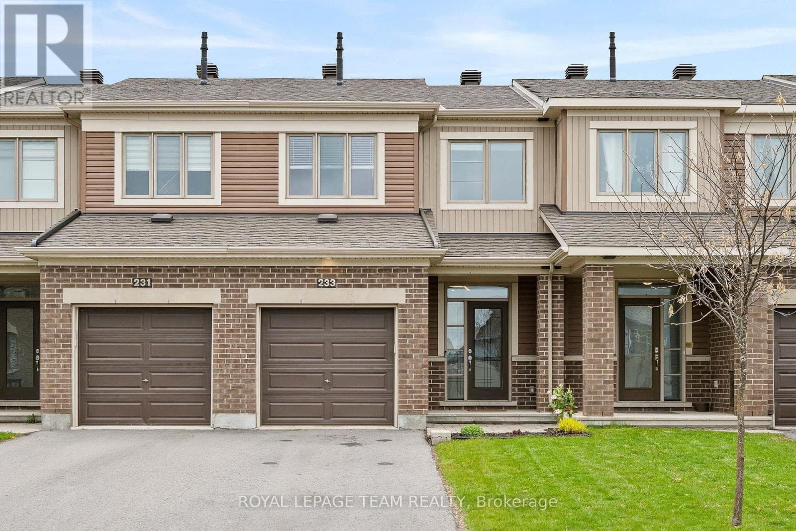 233 MOUNTAIN SORREL WAY in PORTOBELLO SOUTH