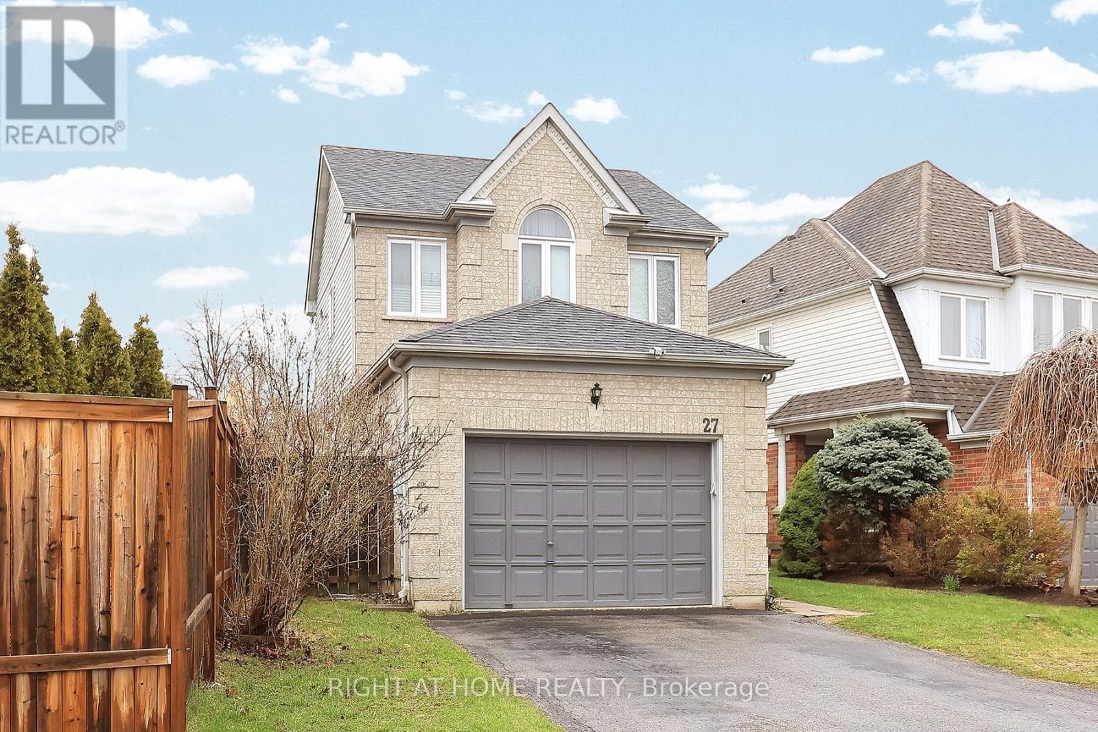27 FOUNDRY LANE in