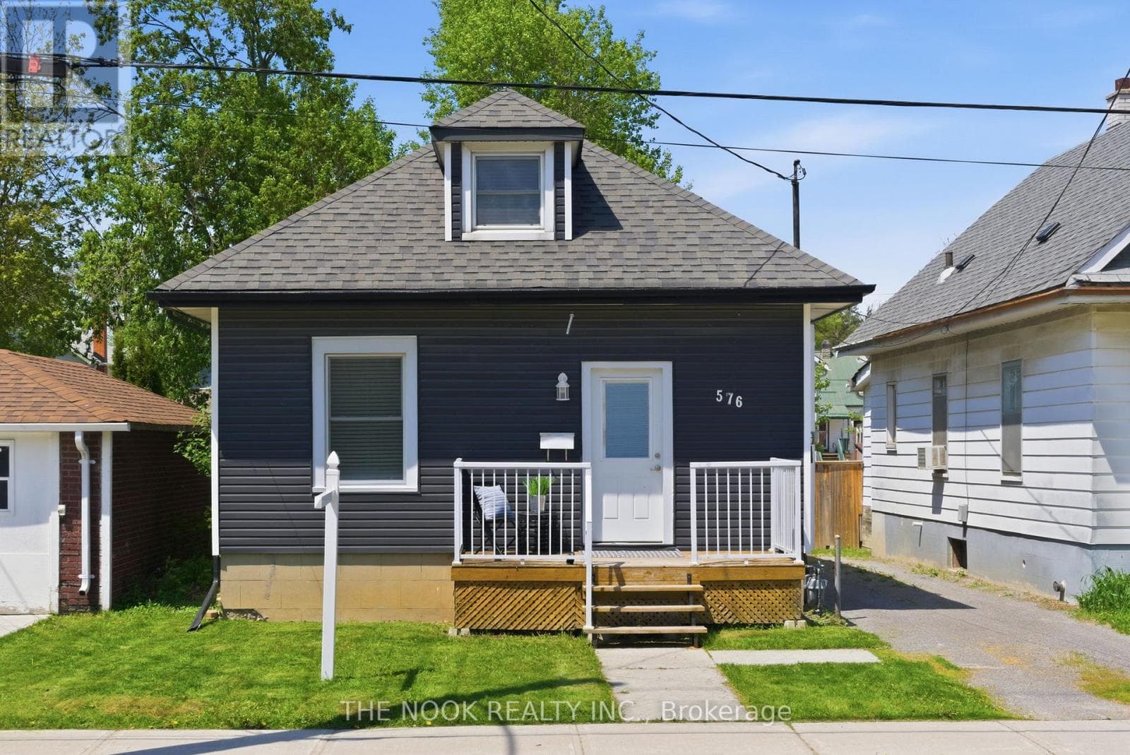 576 WOLFE STREET in Avenues