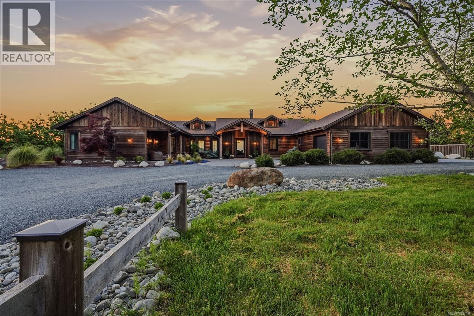 859 Andreef Rd in