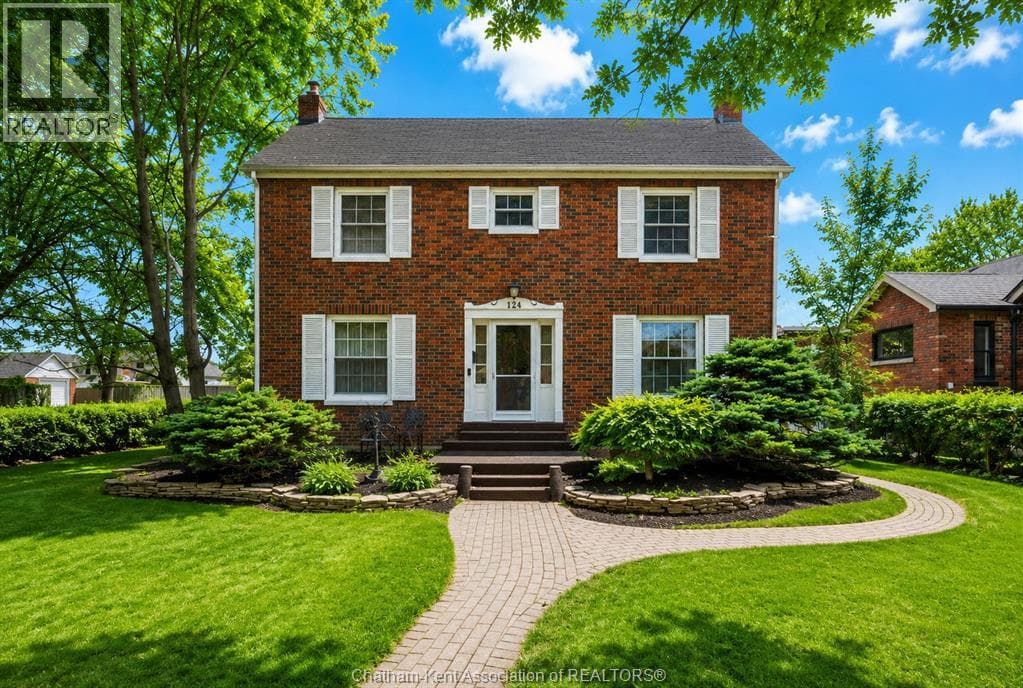 124 LLydican AVENUE in