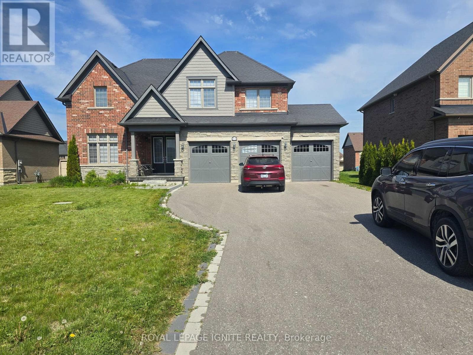 11 MONARCH ROAD in