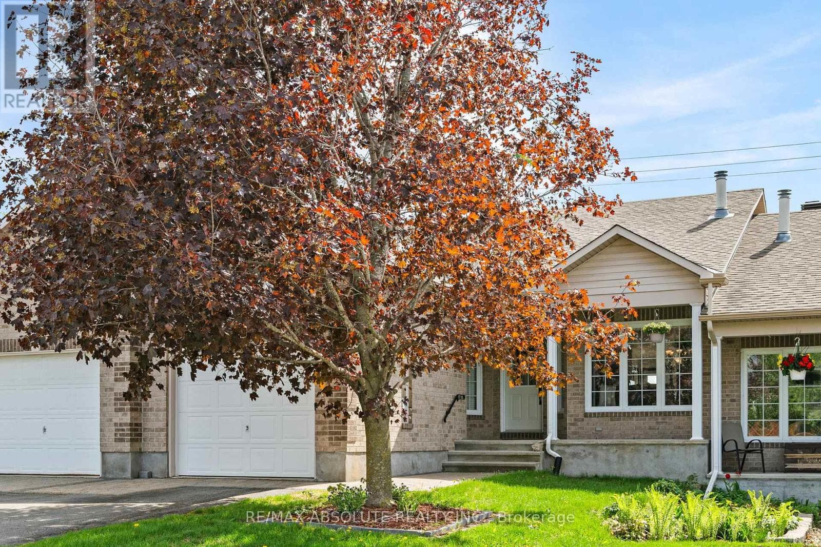 326 JAMIESON STREET in
