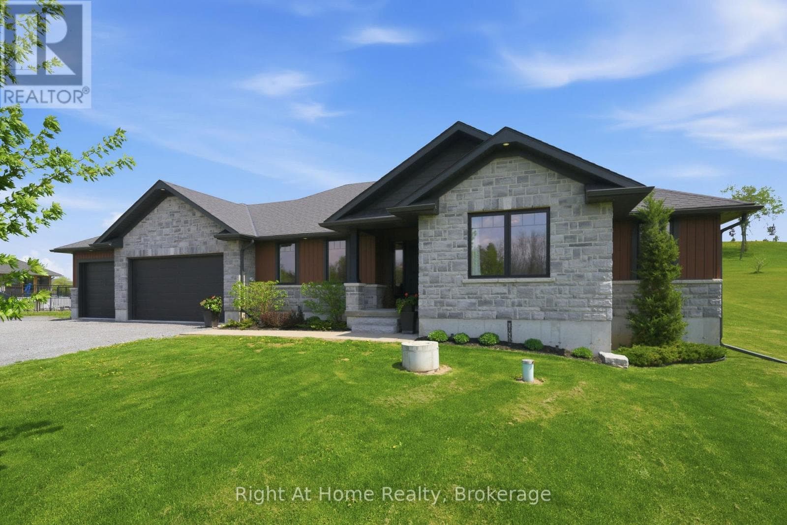 144 HIDDENVALLEY DRIVE in