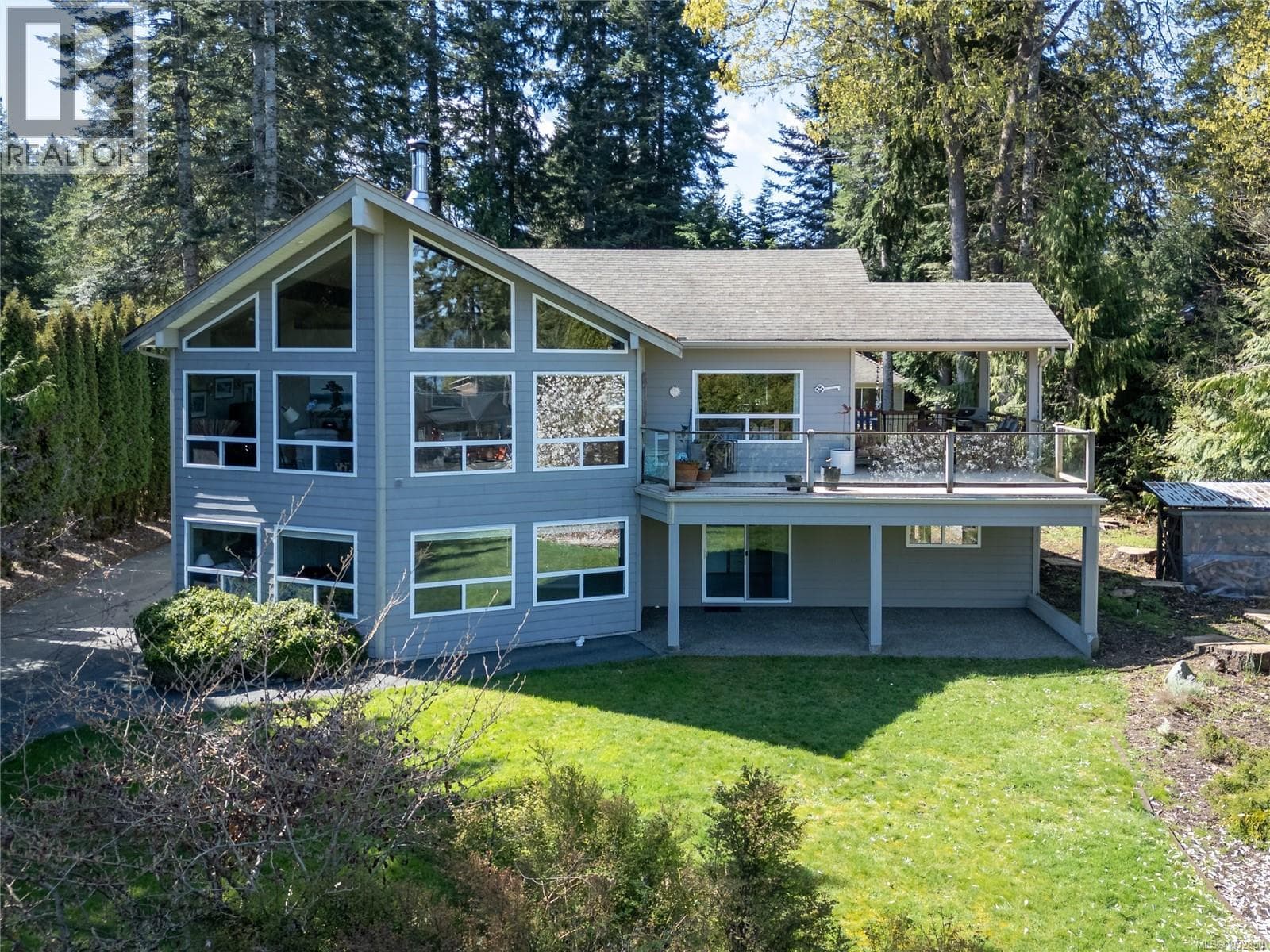 4594 Maple Guard Dr in