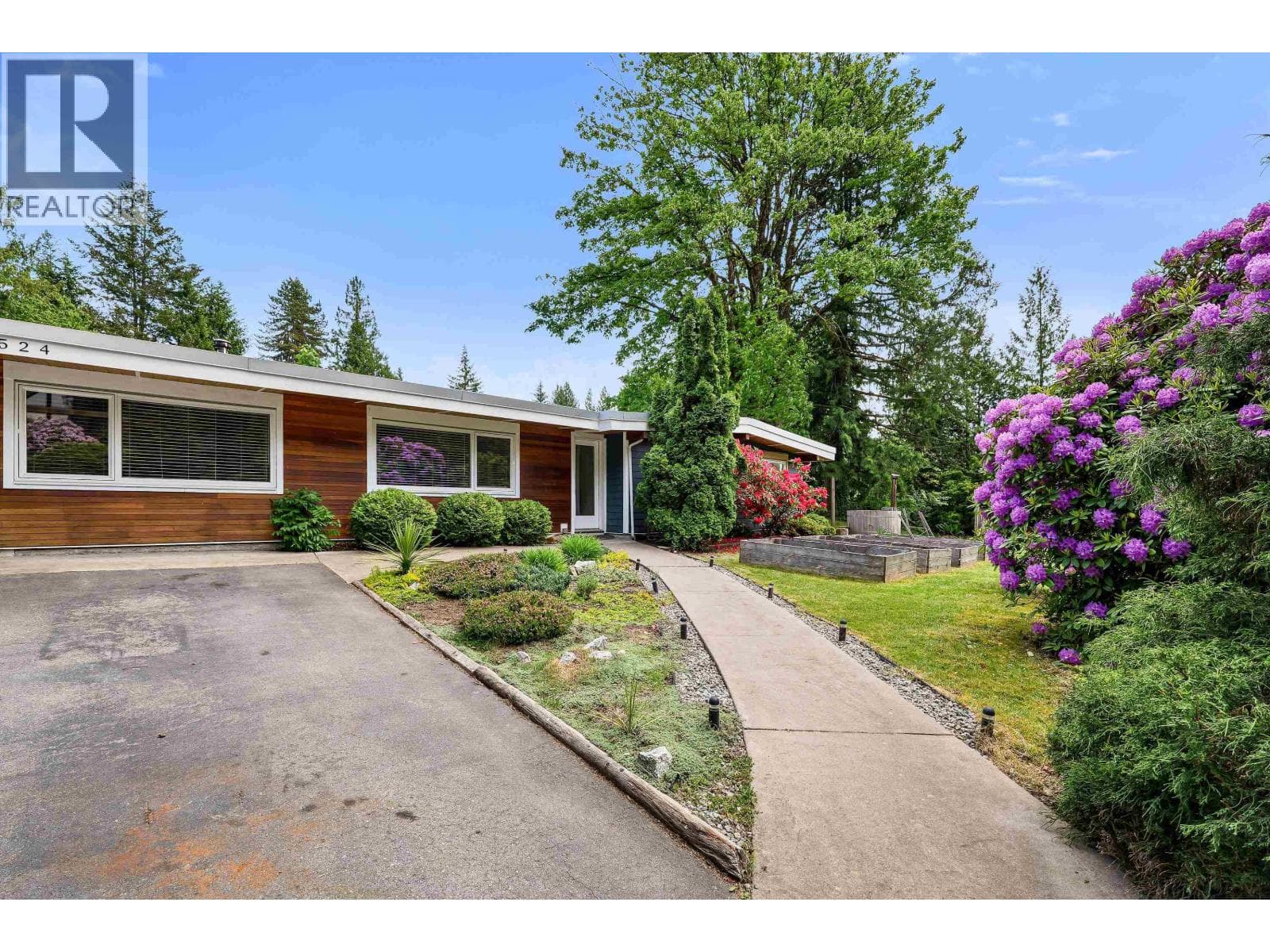 40524 HIGHLANDS WAY NORTH in