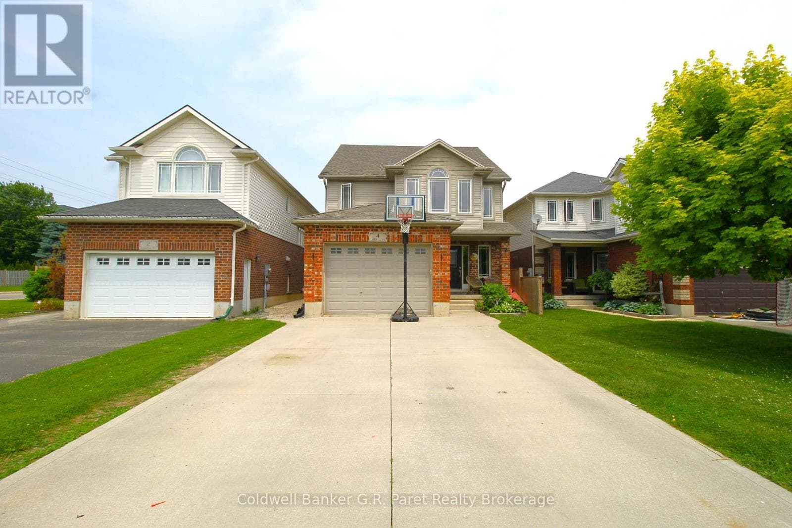 4 LANGRELL AVENUE in