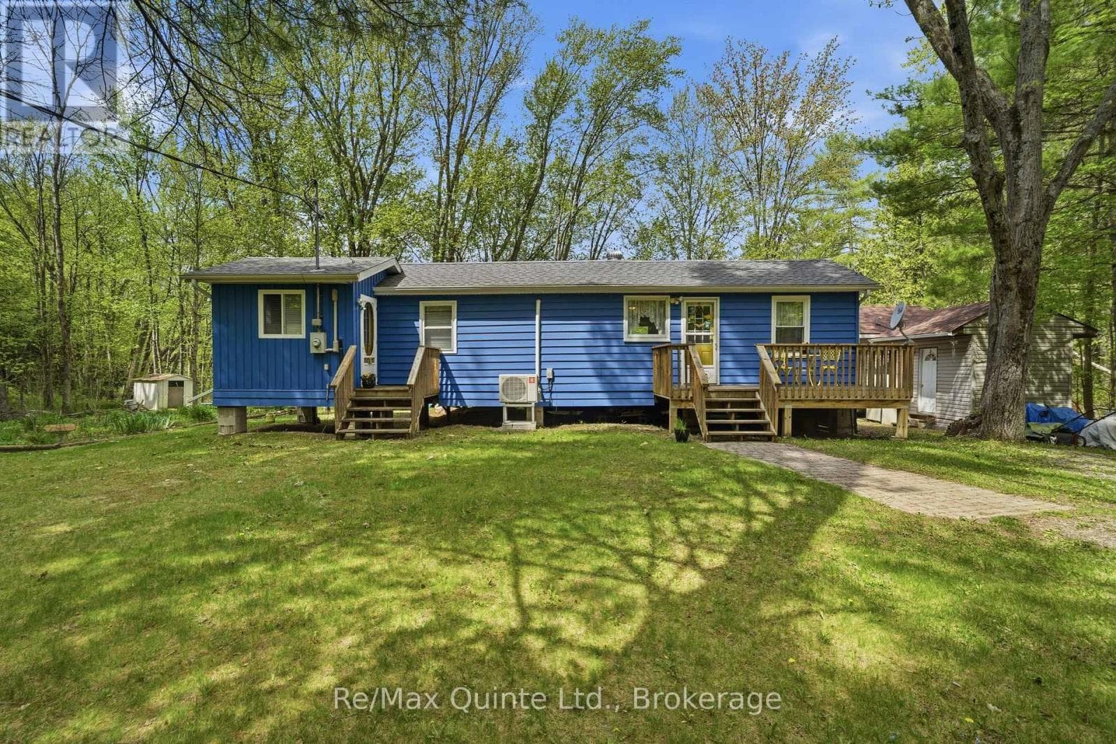 122 COTTAGE LANE in