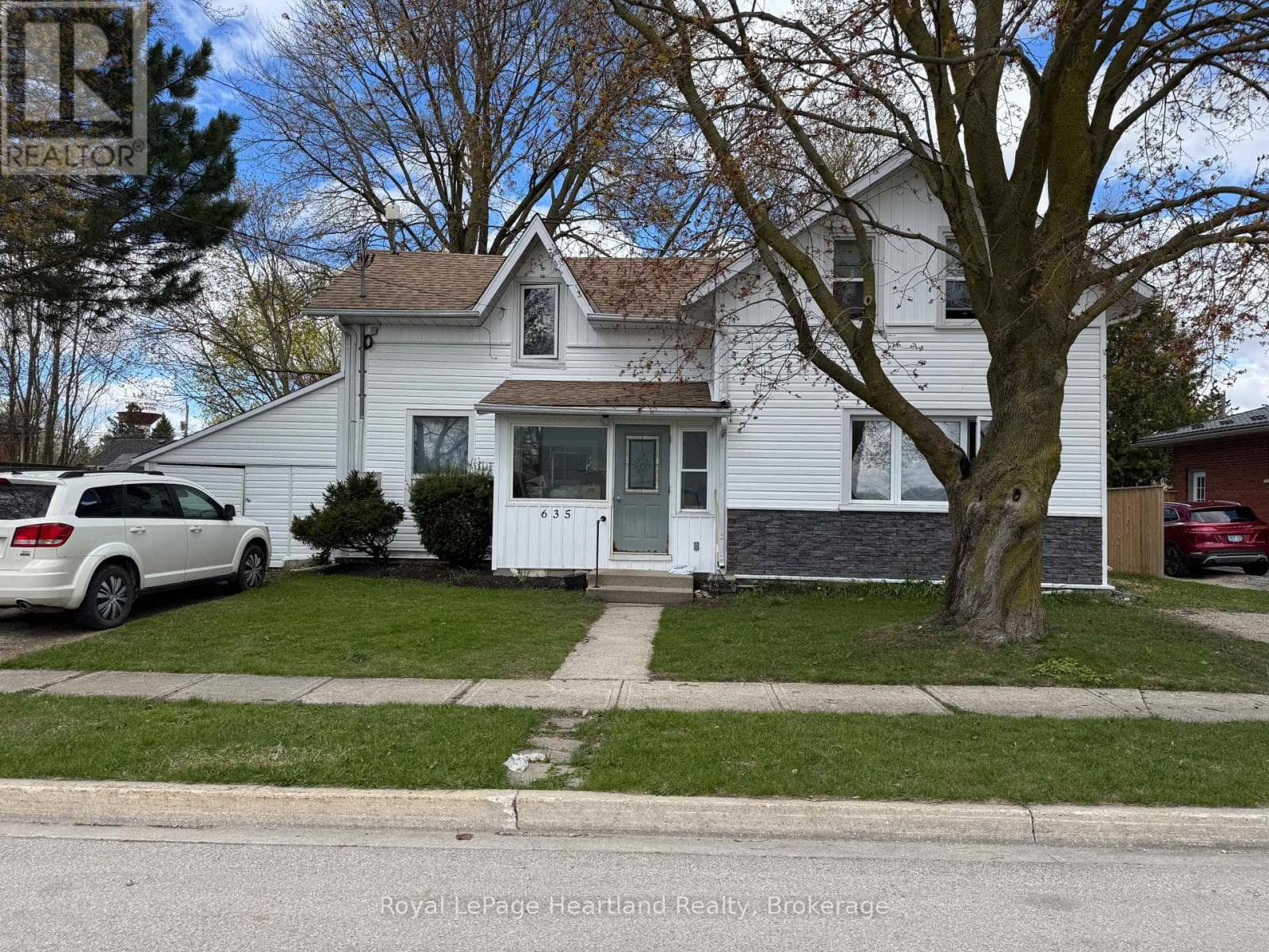 635 YONGE STREET in