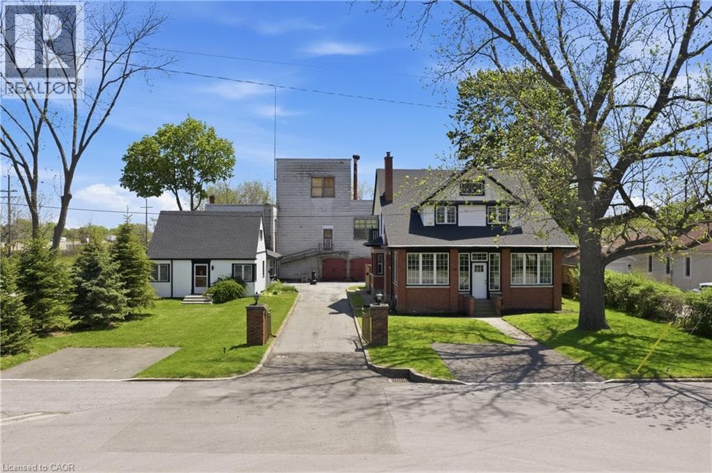 50-52 & 54 PARK Road N in