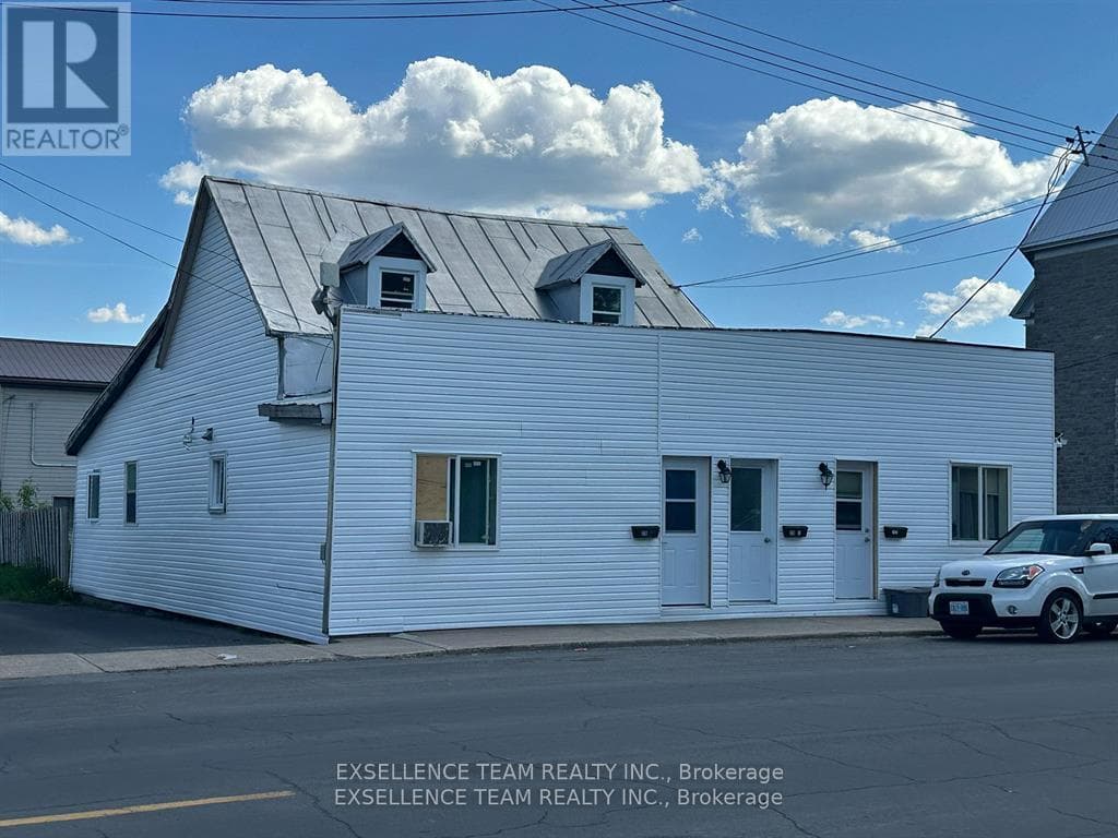 28 LOCHIEL ROAD in