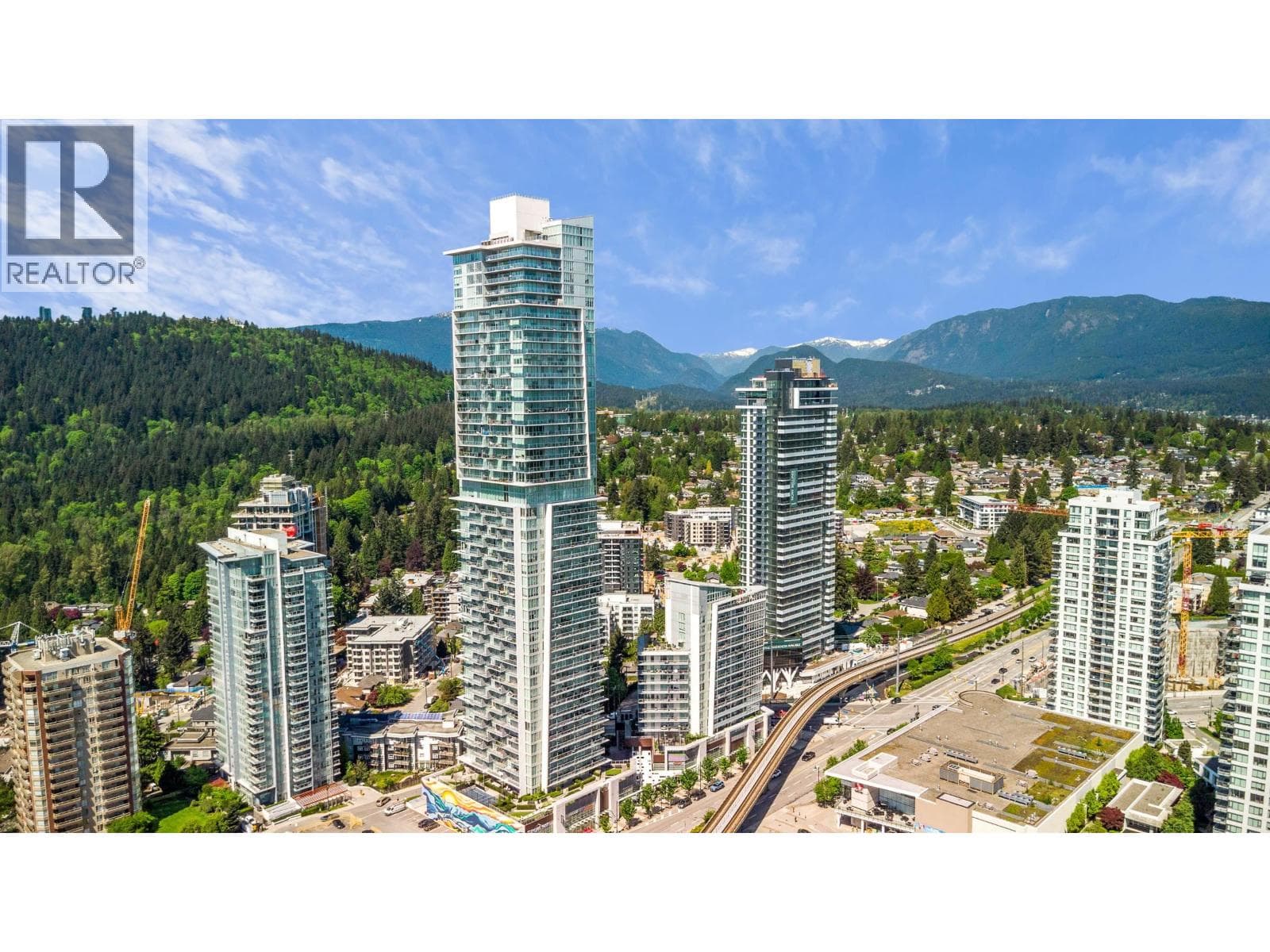 907 567 CLARKE ROAD in Cariboo-Burquitlam