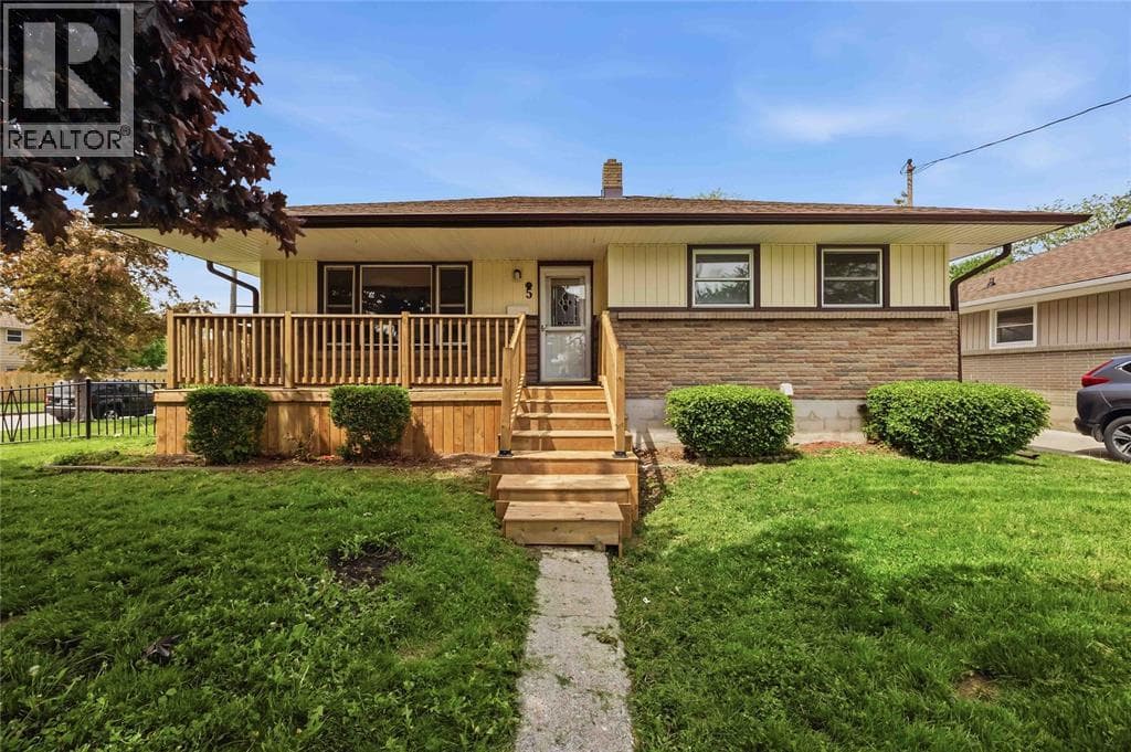 5 ABERDEEN AVENUE in
