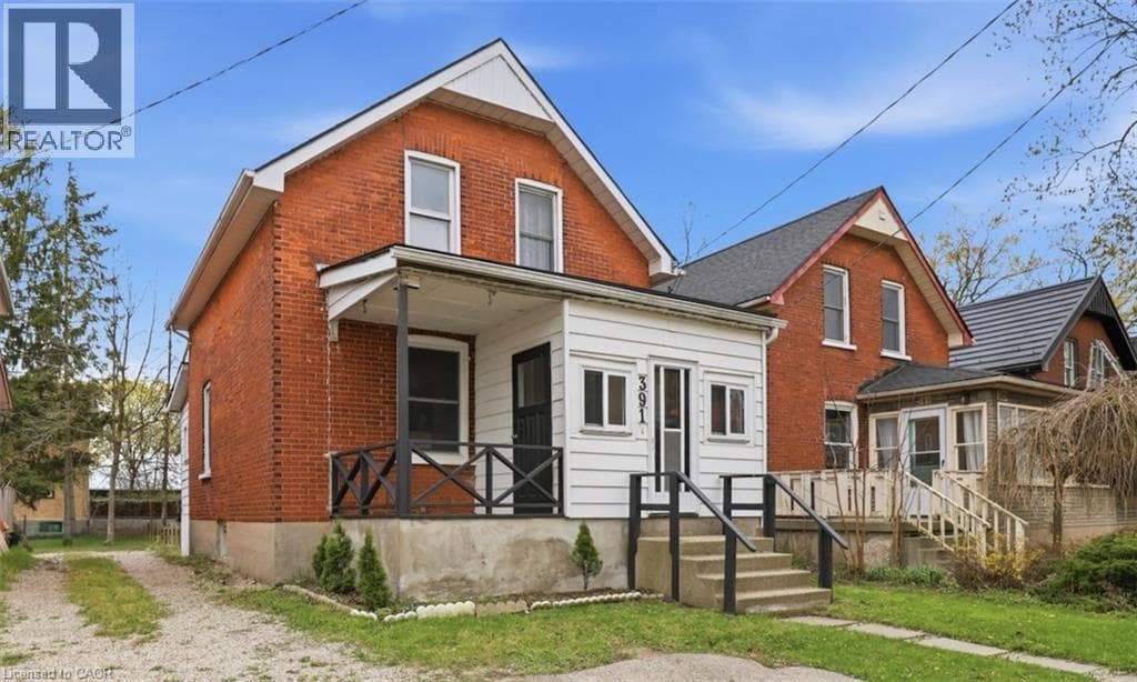 391 DOURO Street in