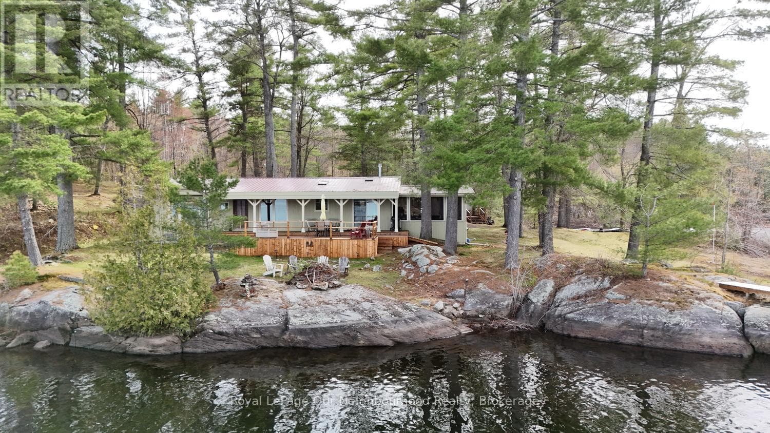 823 TANGAMONG ROAD in