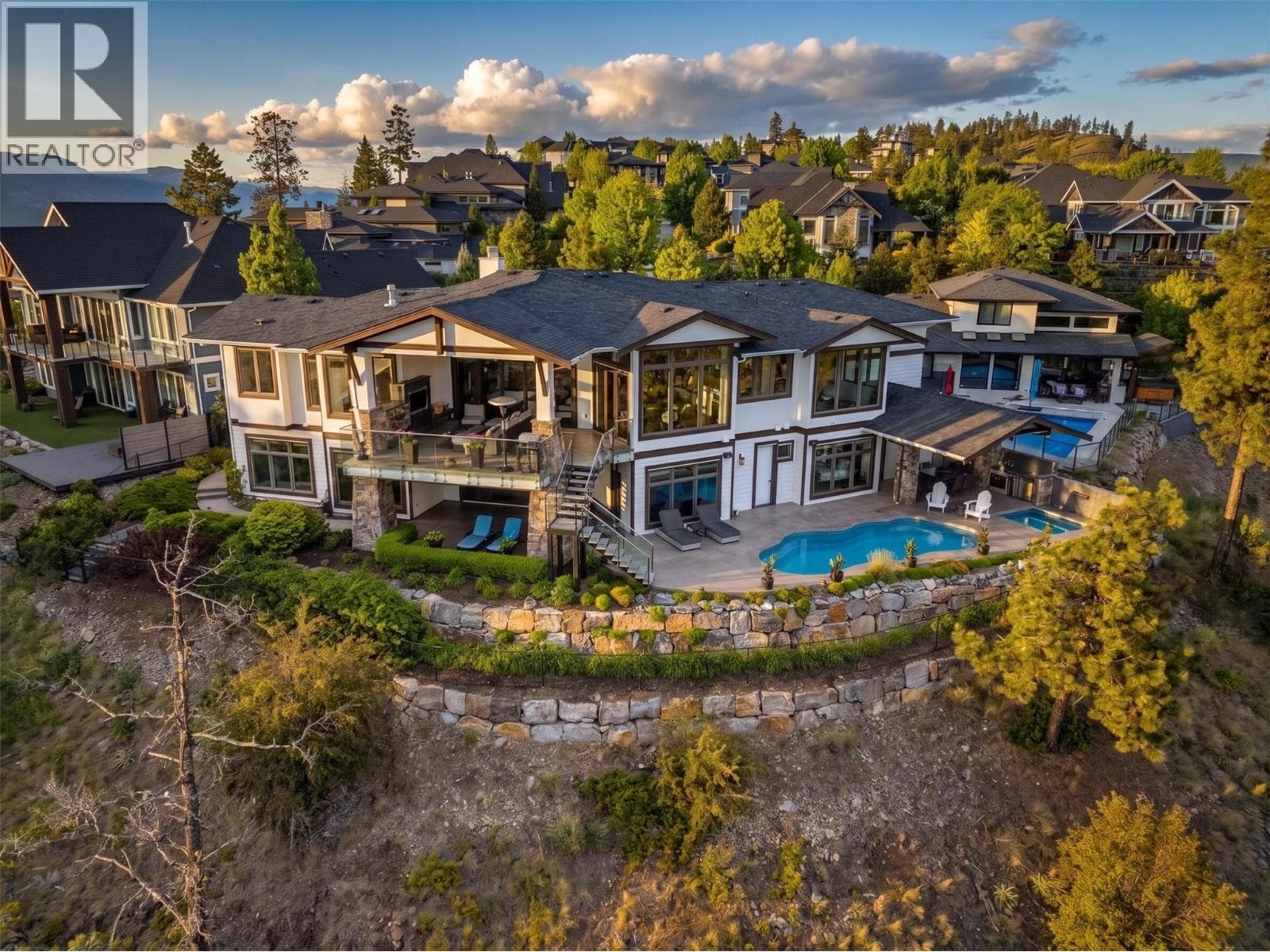 162 SKYLAND DRIVE in Glenmore - Clifton - Dilworth