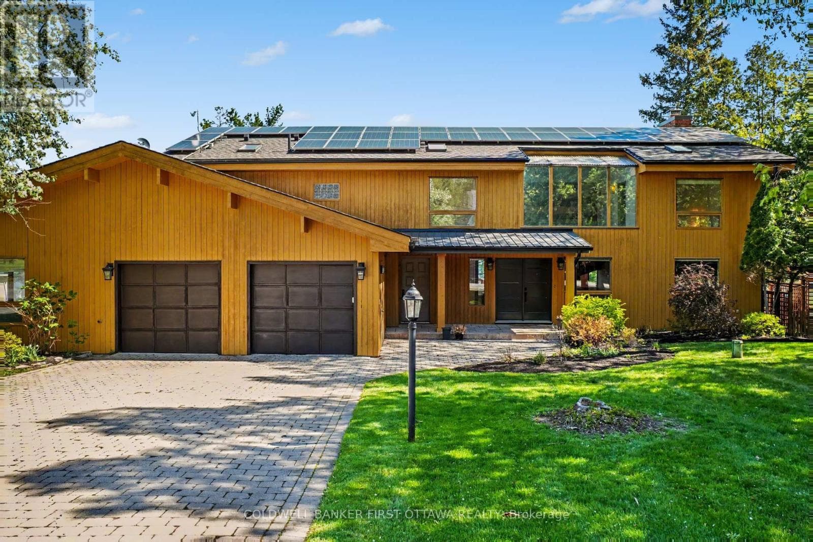 3842 ARMITAGE AVENUE in DUNROBIN