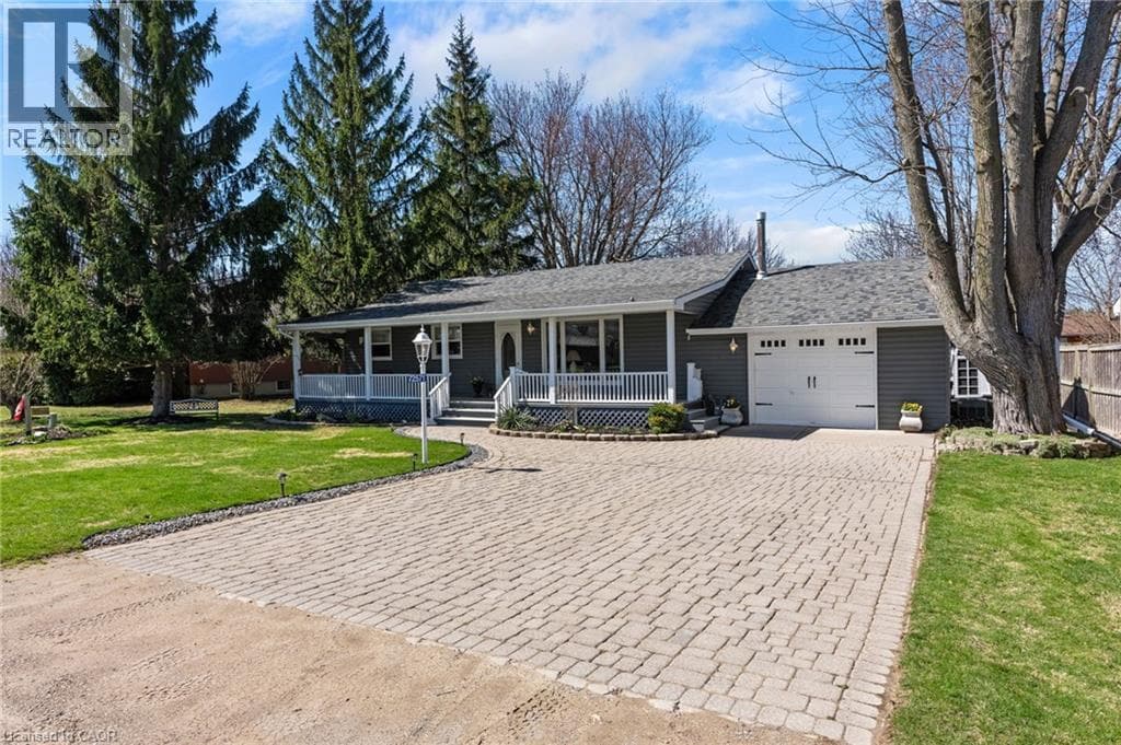 72571 DUCHESS CRESCENT in