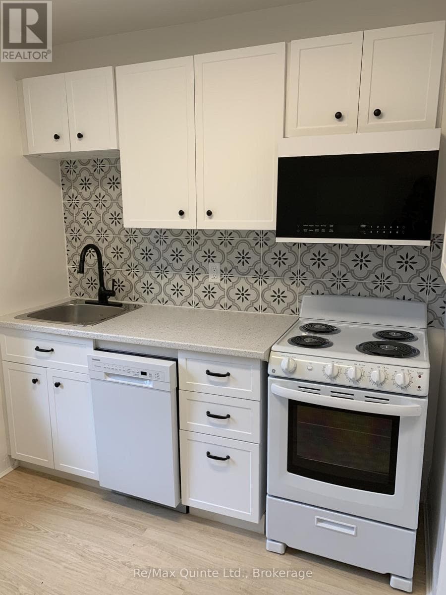 146 BLEECKER AVENUE in