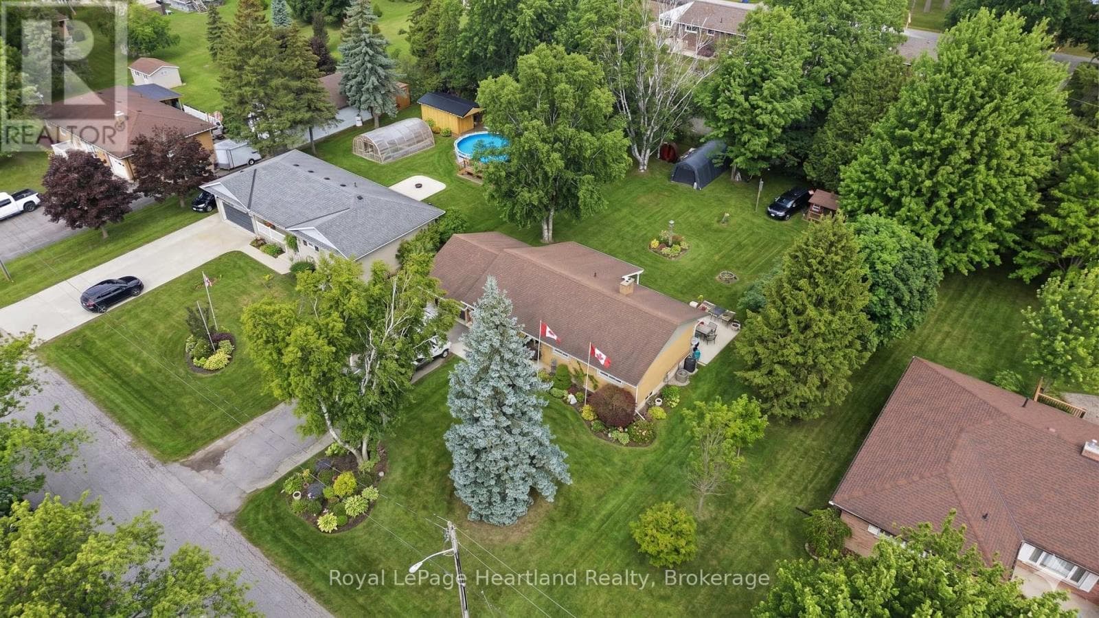 292 WELLINGTON STREET in