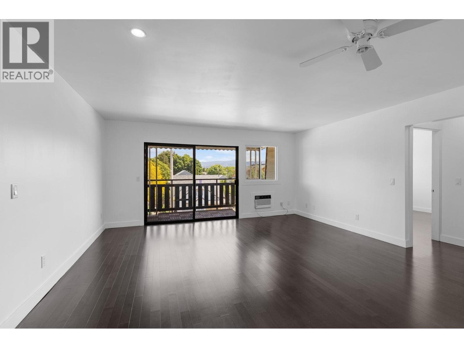 1860 Richter Street Unit# 303 in Central City