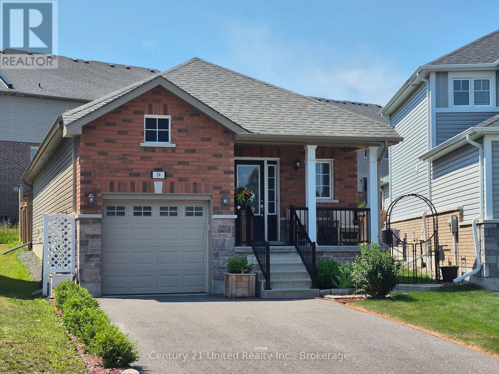 14 SUMMER LANE in
