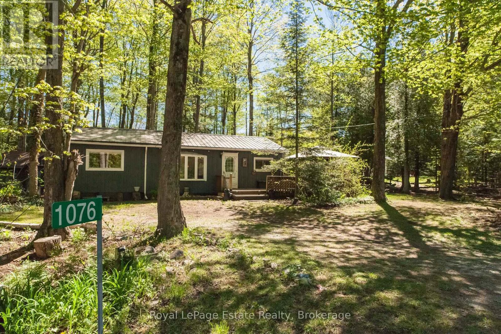 1076 FRENCH BAIE ROAD in