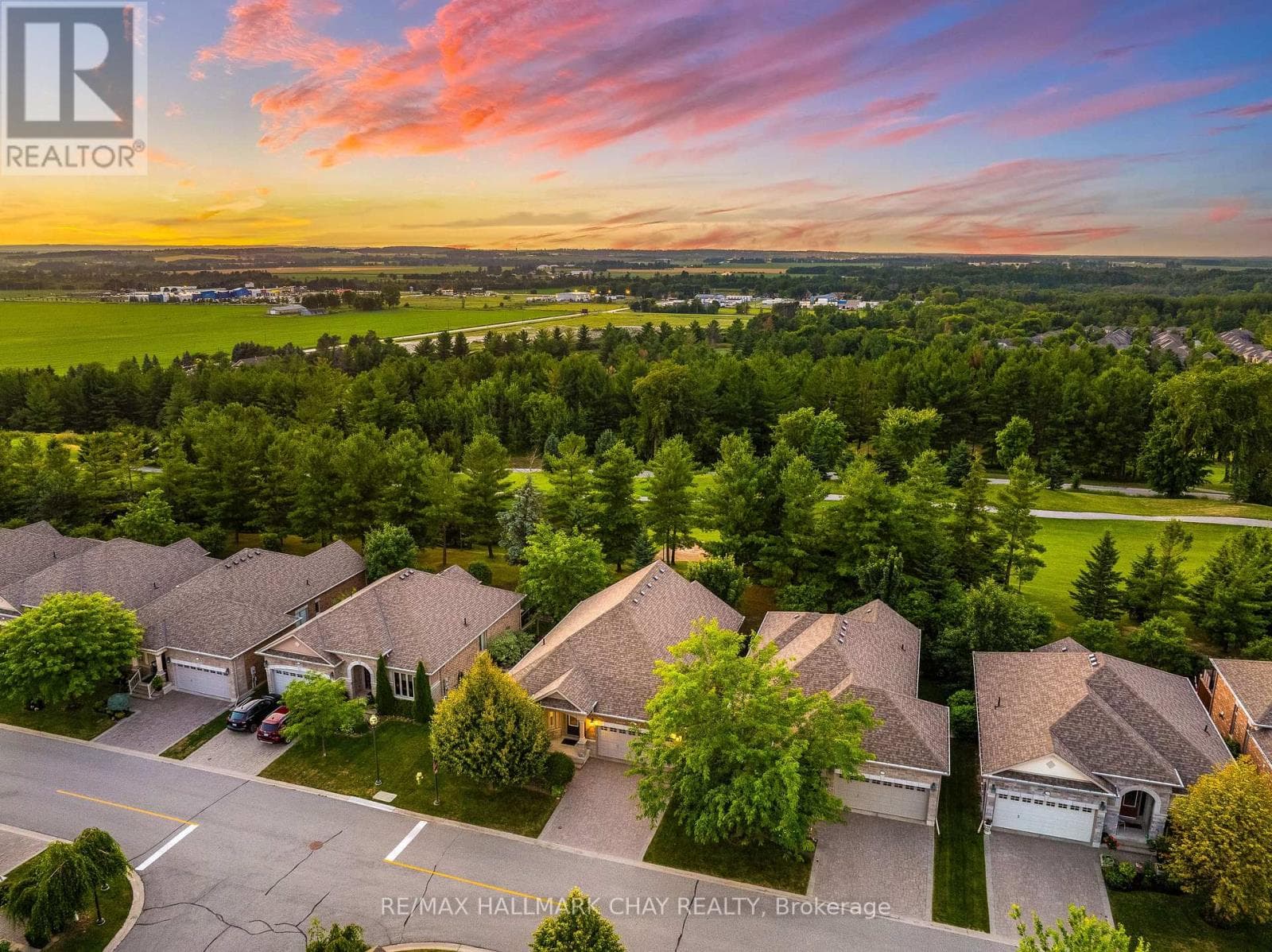 199 RIDGE WAY in
