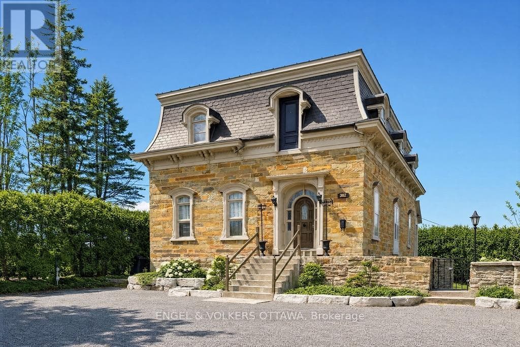 382 MCGILL STREET in