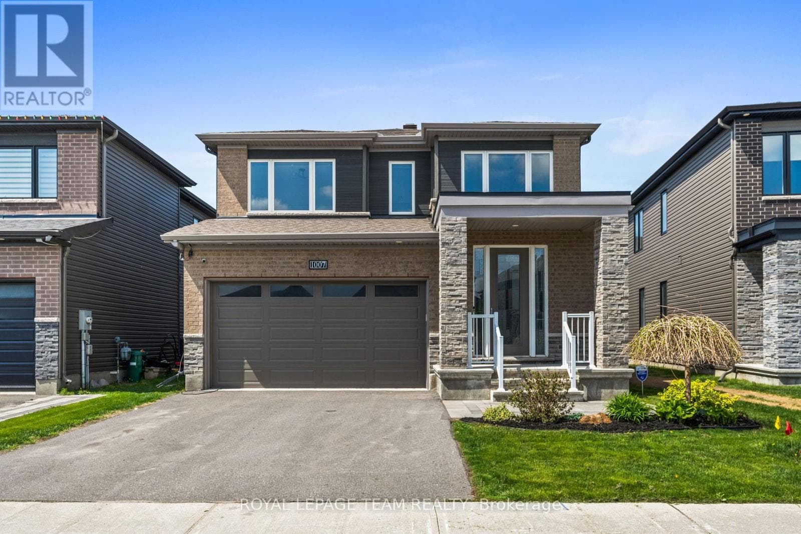 1007 OFFLEY ROAD in MANOTICK