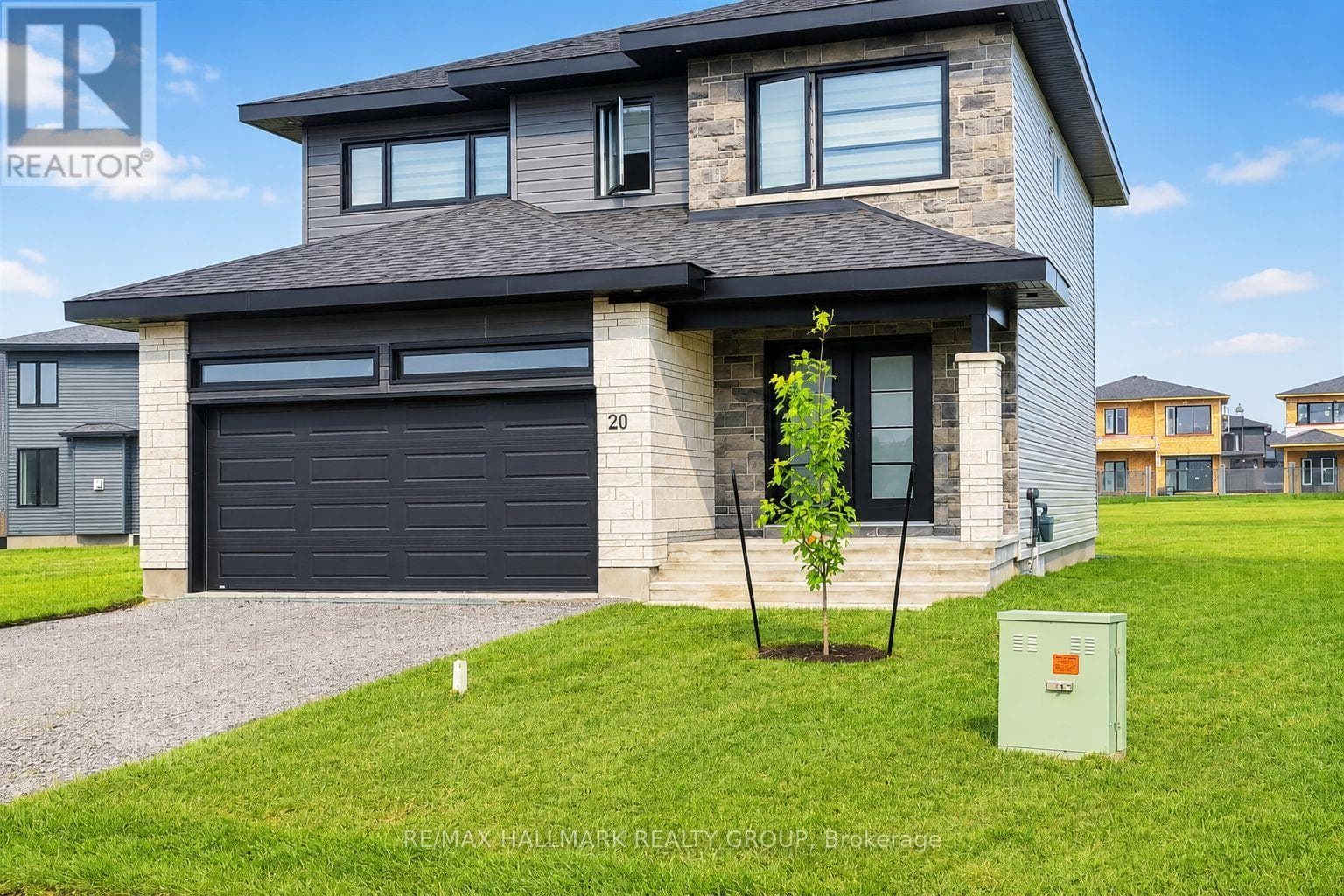 - 20 RUTILE STREET in