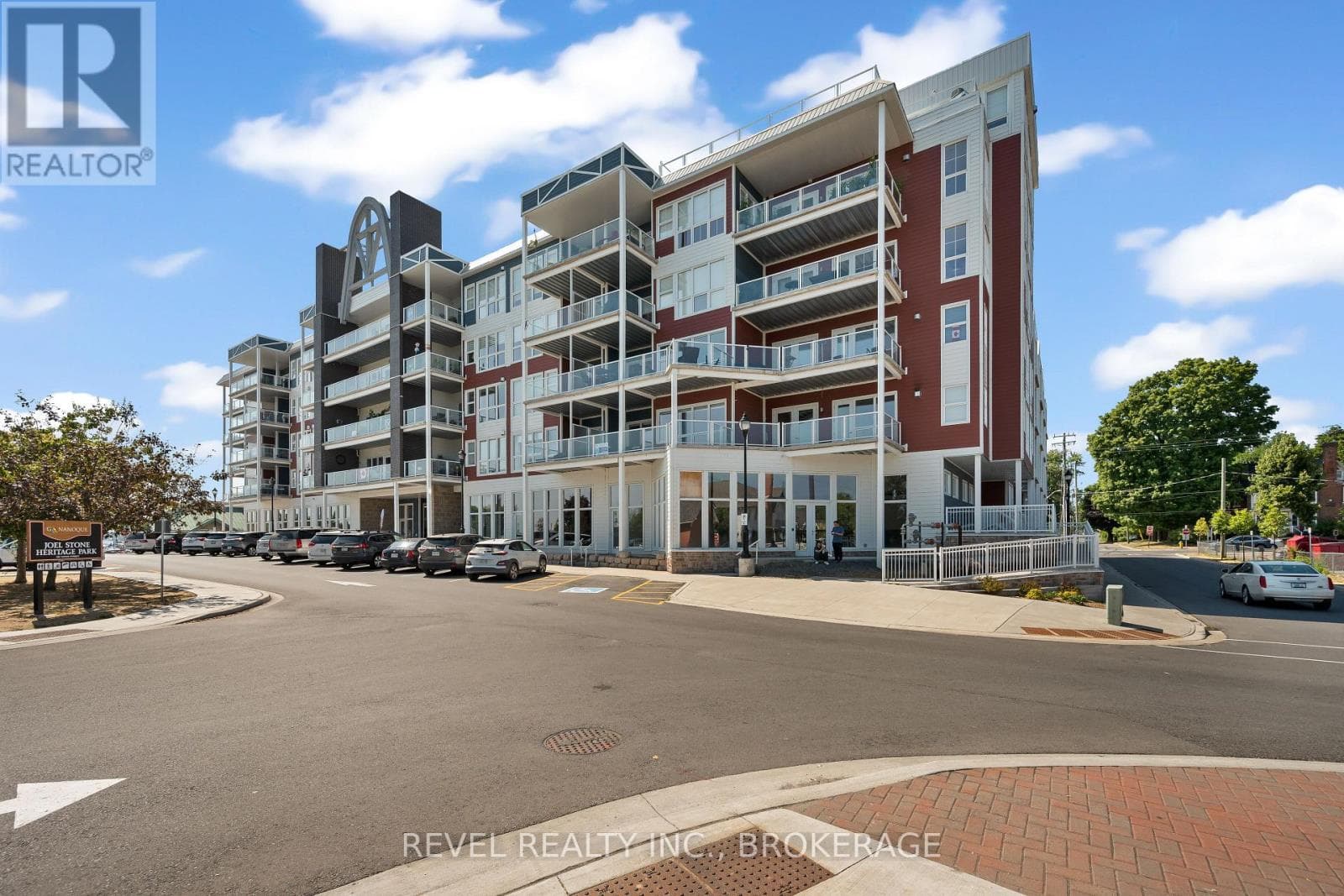 14 - 130 WATER STREET E in