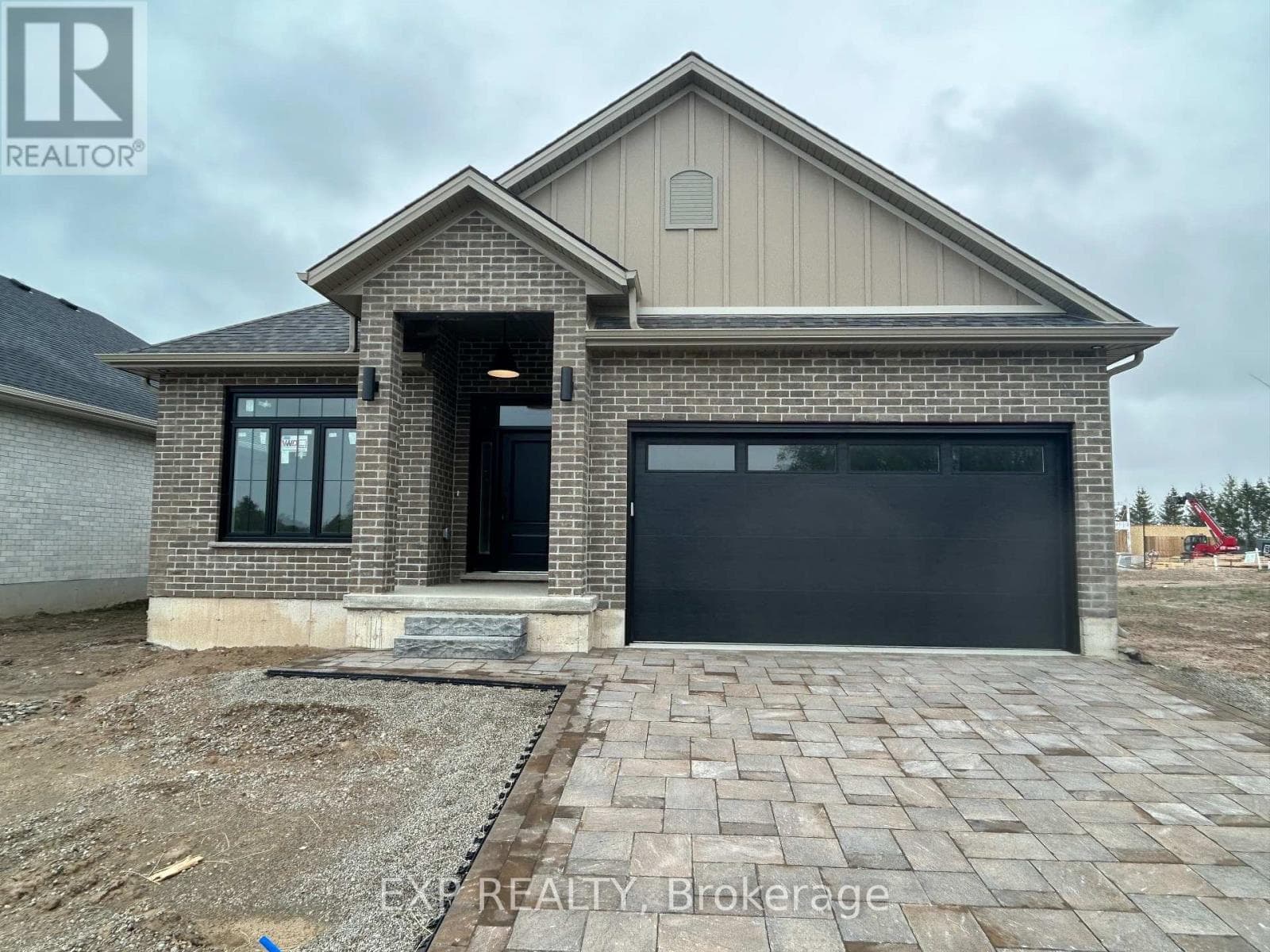 4 SULLIVAN STREET in