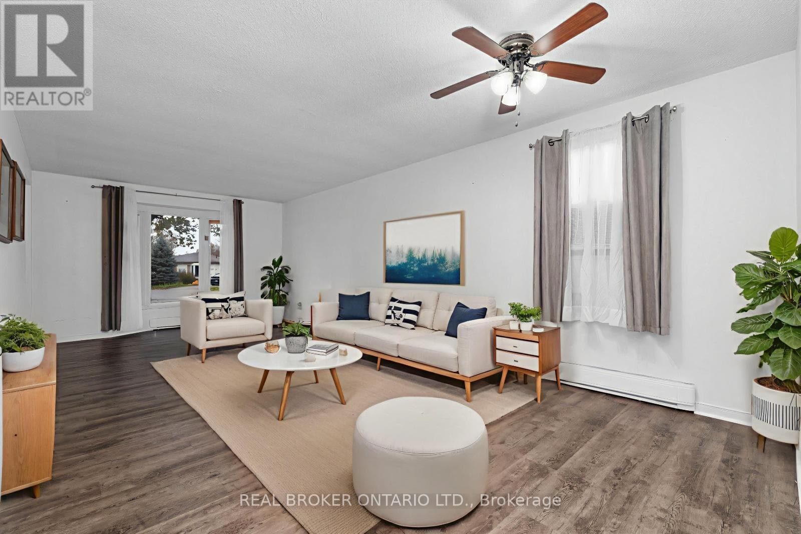 8 MAPLE LEAF TERRACE in