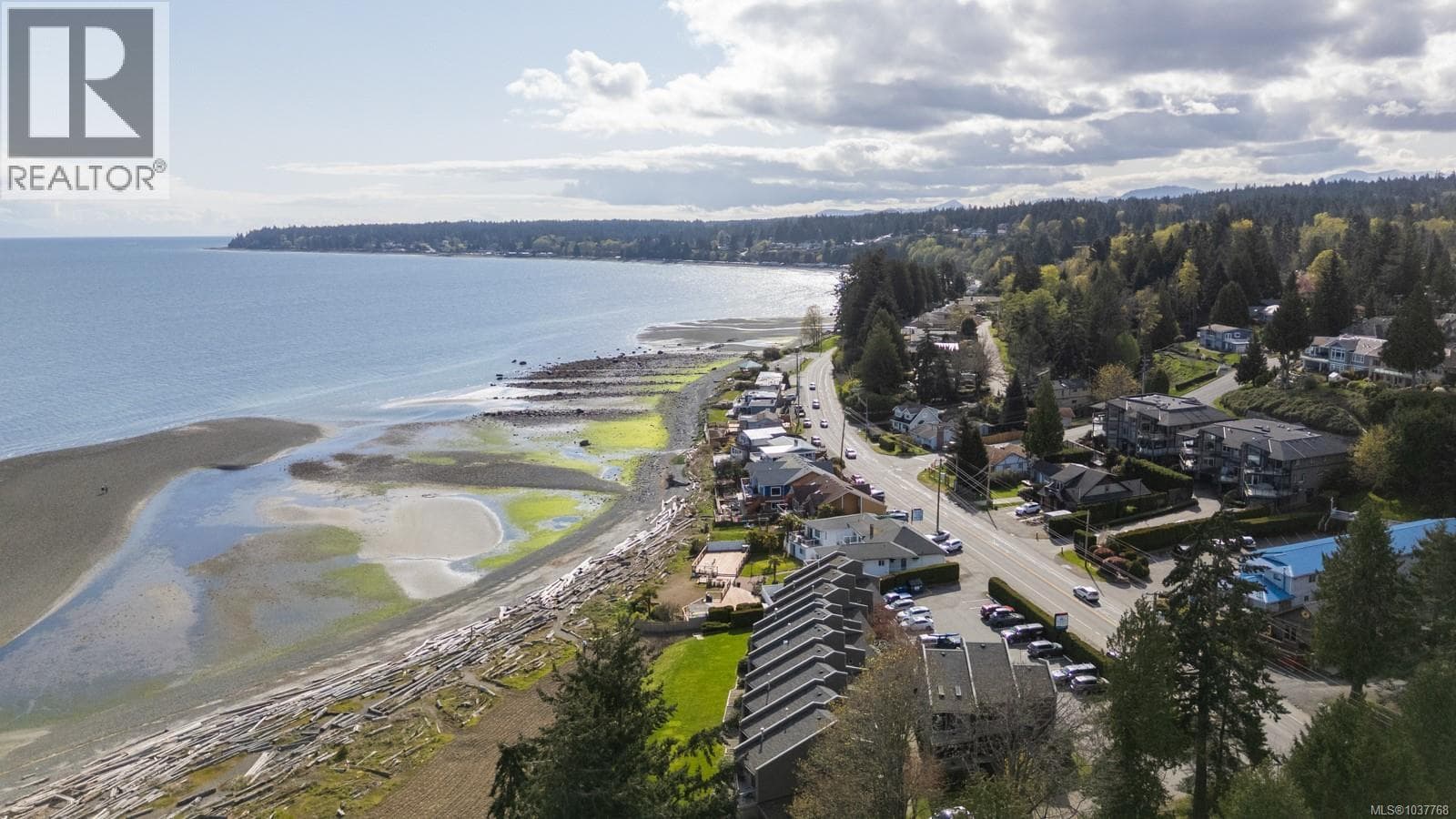 220 3295 Island Hwy W in