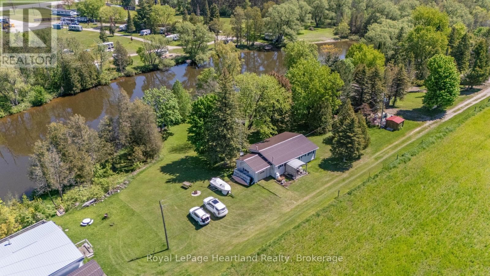 48 POECHMAN LANE in