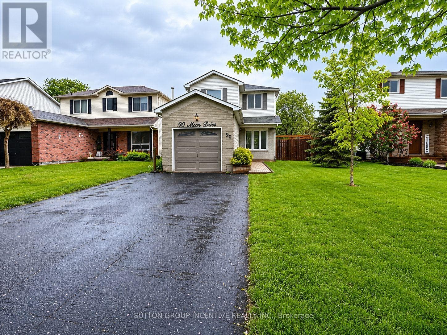 90 MOON DRIVE in
