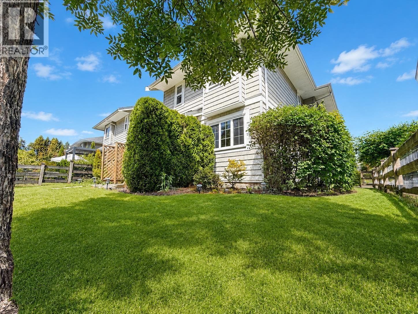 62 12161 237 STREET in East Haney